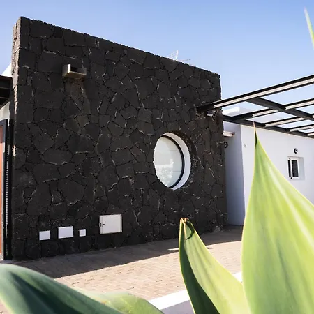 3 Bedroom With Private Pool Close To Papagayo Playa Blanca